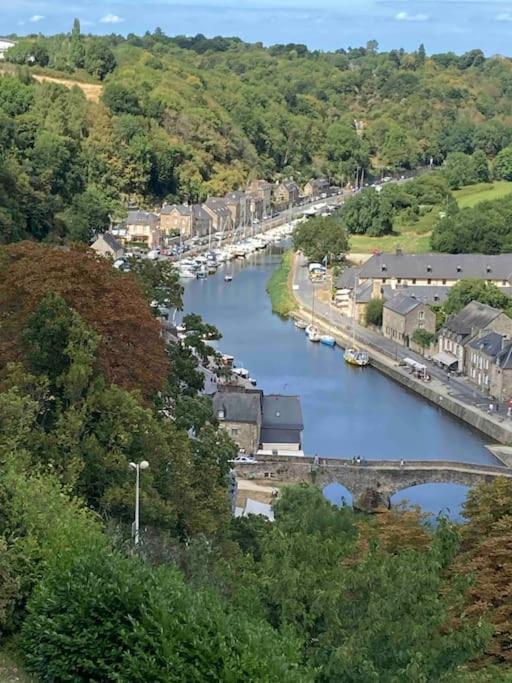 La Belle Consigne - Appartements Dinan Centre Gare Экстерьер фото